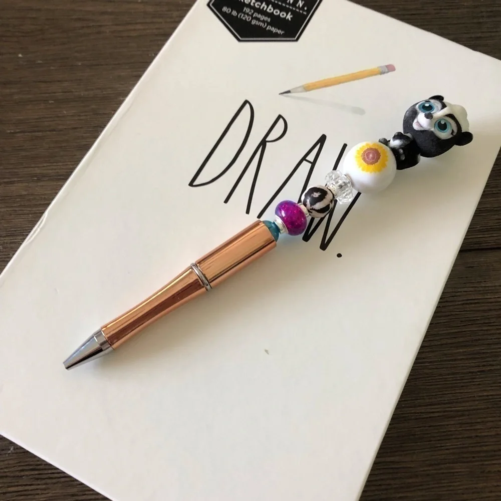 Disney Doorables: Bambi: Flower handmade beaded pen